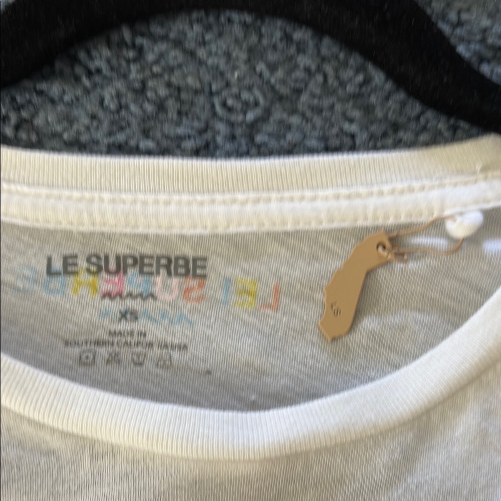 Le Superbe Lei Lady Tee NWT Sz XS - Picture 4 of 7